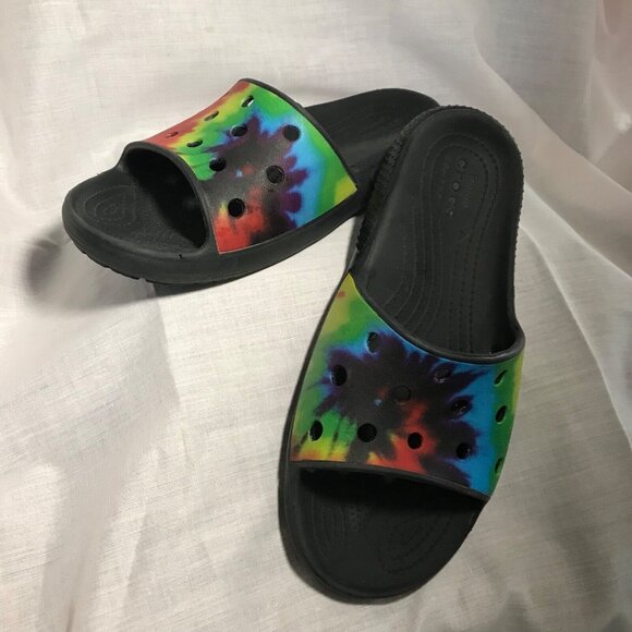 Crocs Tie-Dye Print Iconic Comfort Classic Graphic Slides Woman 6-8 - Picture 2 of 10